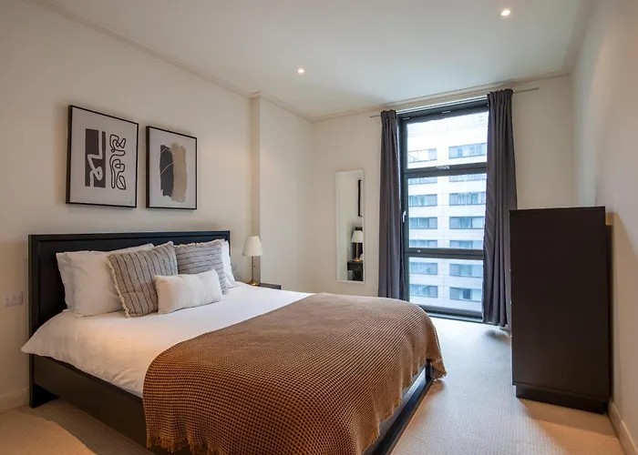 Londwell, Canary Wharf City Escape