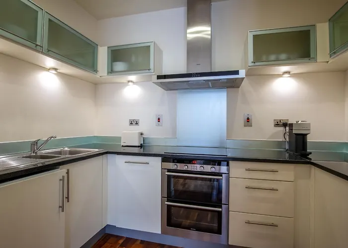 Londwell, Canary Wharf City Escape